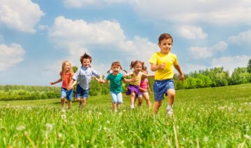 The Benefits of Outdoor Play for Children: Exploring Nature and Its Impact on Development